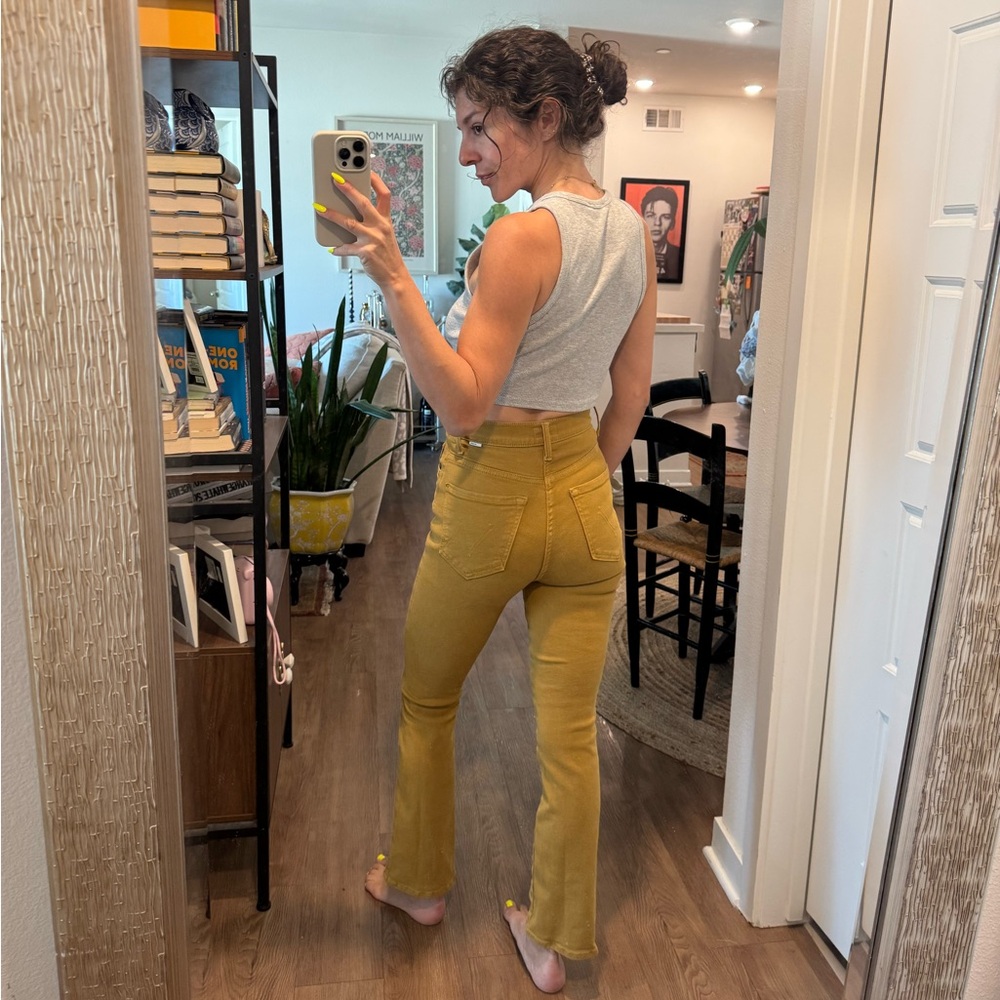 MOTHER kick flare ankle jeans - Picture 3 of 7